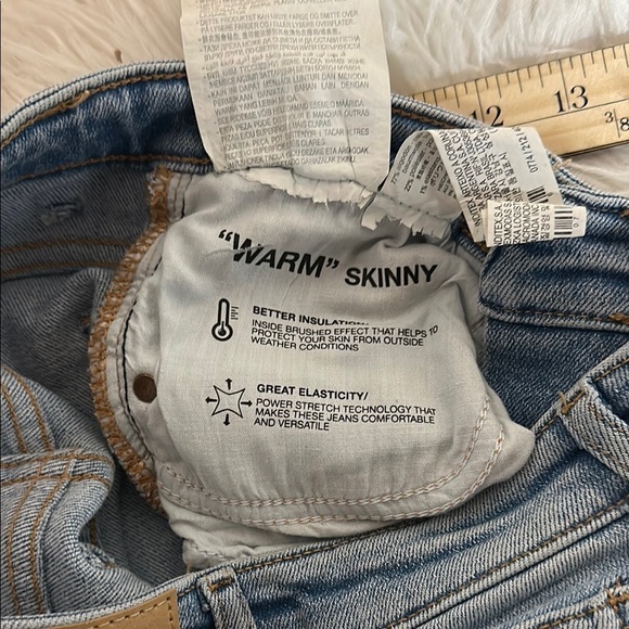 Women's Blue Jeans - Picture 9 of 9